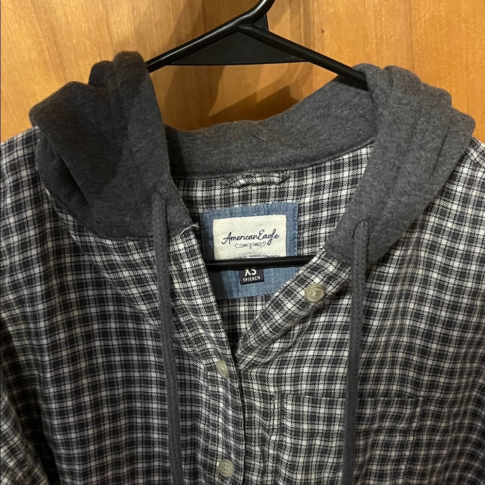 American Eagle Outfitters Gray and White Plaid Hoodie Shirt - Picture 2 of 3